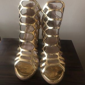 Beautiful Gold Sandal Heels..